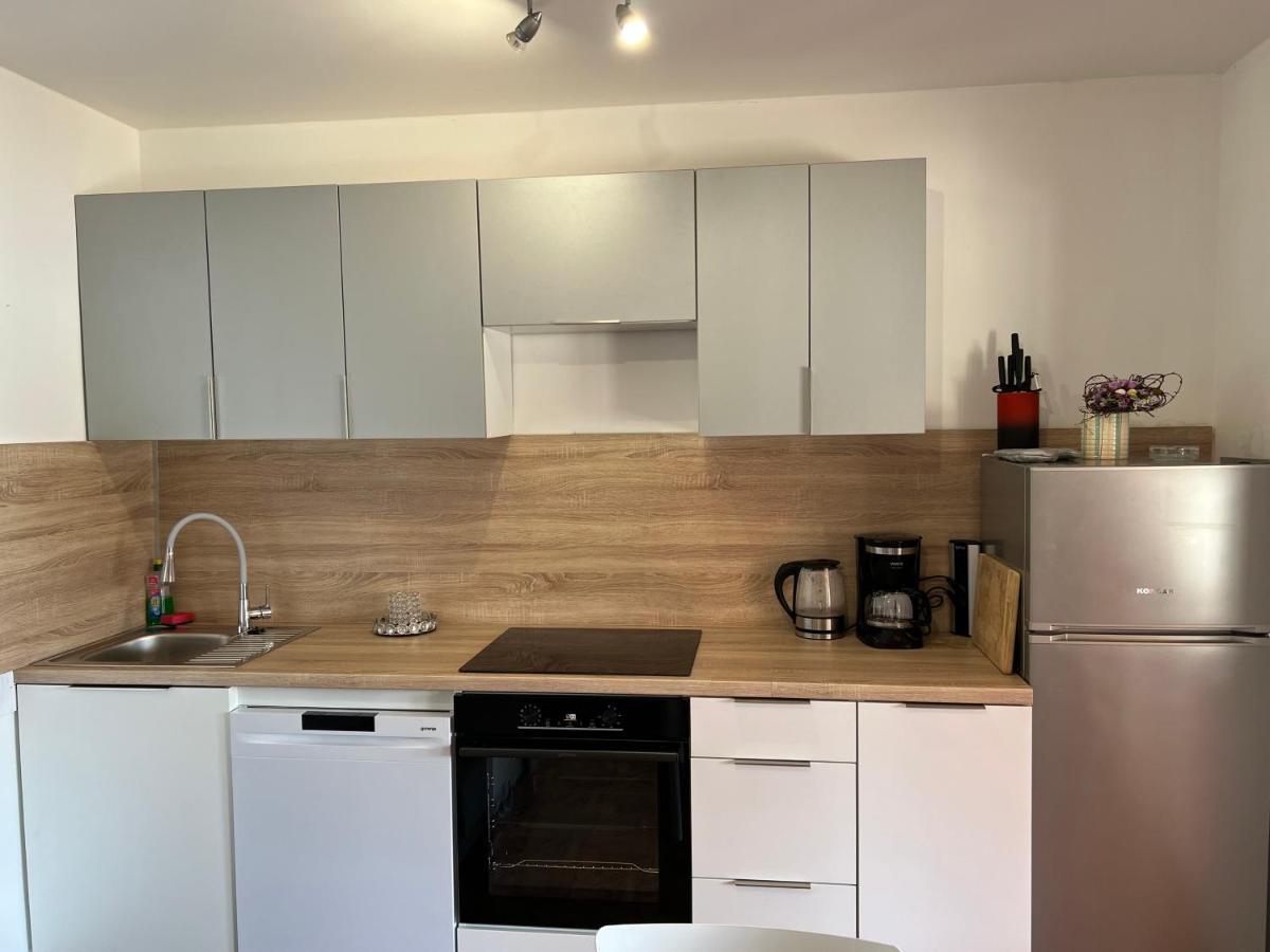 Apartments Zala Matusan Supetarska Draga Luaran gambar