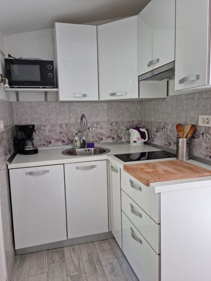 Apartments Zala Matusan Supetarska Draga Luaran gambar