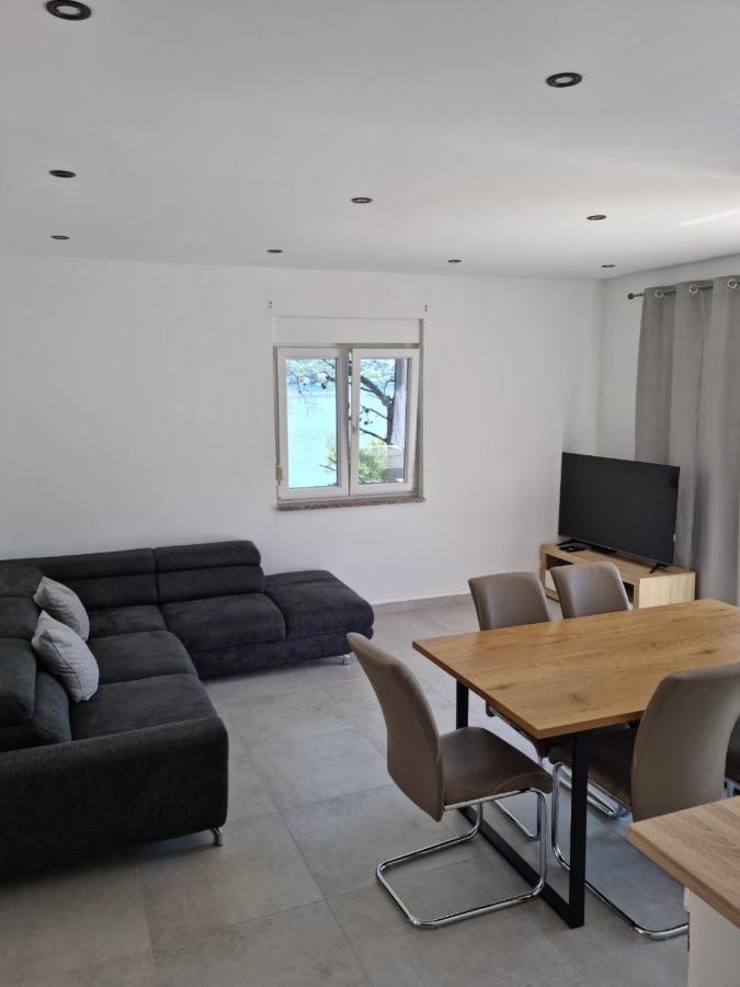 Apartments Zala Matusan Supetarska Draga Luaran gambar