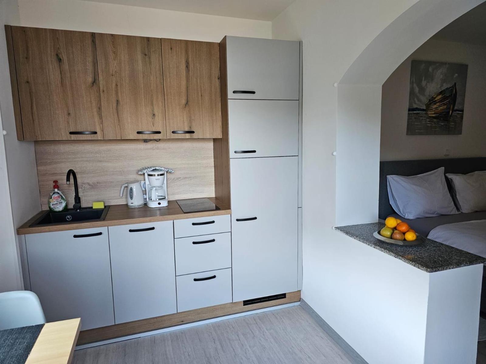 Apartments Zala Matusan Supetarska Draga Luaran gambar