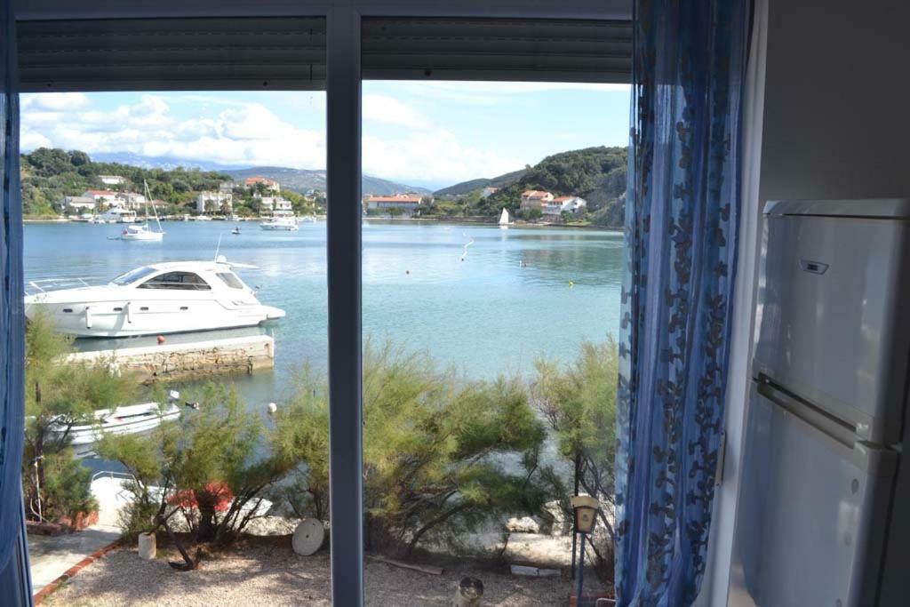 Apartments Zala Matusan Supetarska Draga Luaran gambar