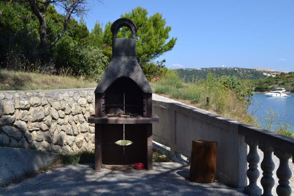 Apartments Zala Matusan Supetarska Draga Luaran gambar