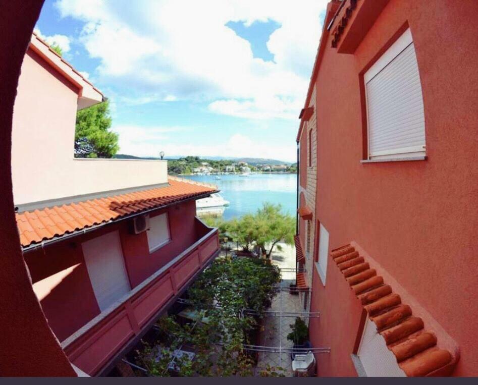Apartments Zala Matusan Supetarska Draga Luaran gambar